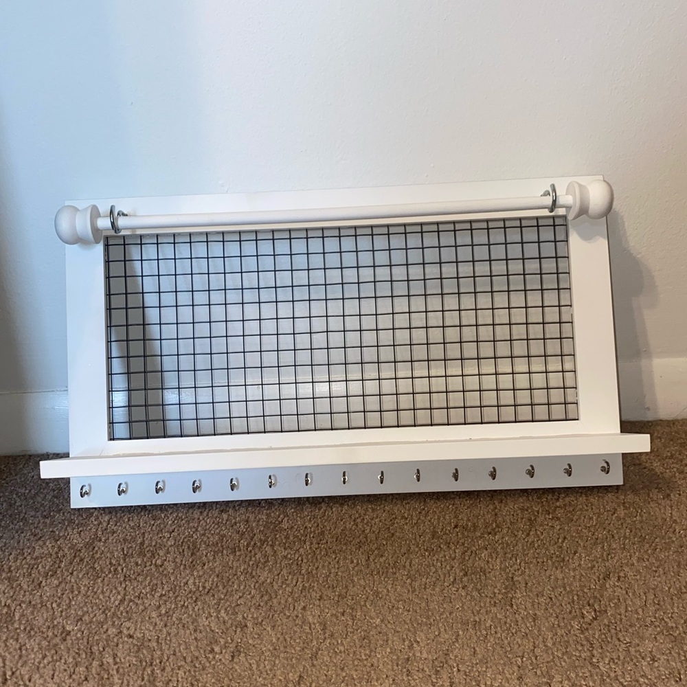 Jewelry organizer